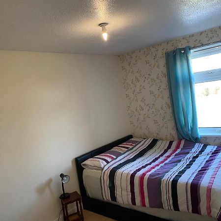 Bed and Breakfast First Choice Great Harrowden Экстерьер фото